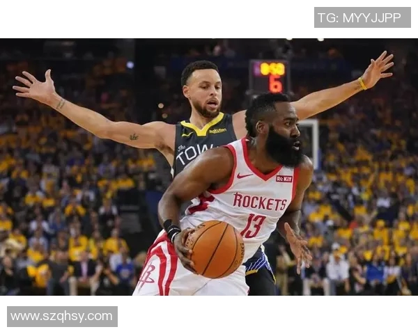 勇士与太阳第三节激战回顾球员表现与战术分析全景呈现