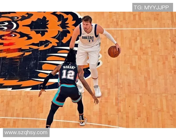 北京队与独行侠的精彩对决回顾与分析NBA赛季的巅峰对抗 北京队与独行侠的精彩对决回顾与分析NBA赛季的巅峰对抗