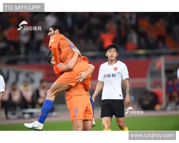 鲁能华夏上半场激战回顾双方攻防精彩瞬间分析