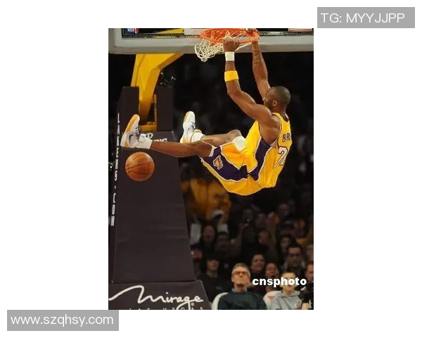 雷霆勇士激战11月23日NBA赛场精彩对决引发球迷热议