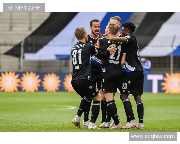 纽伦堡与沙尔克激战正酣比分揭晓引发热议 纽伦堡与沙尔克激战正酣比分揭晓引发热议