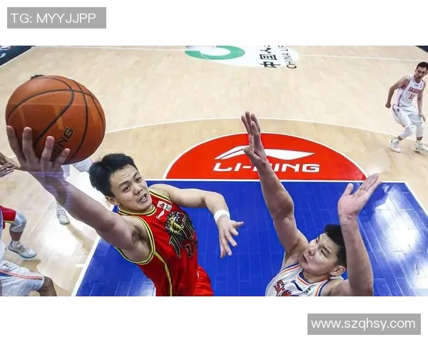 辽宁队与北控队季前热身赛精彩对决展现新赛季备战状态 辽宁队与北控队季前热身赛精彩对决展现新赛季备战状态